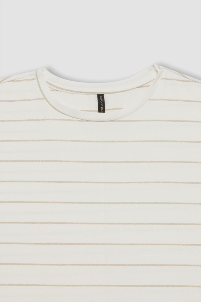 نساء بيج فاتح تيشيرت نص كم قصة عادية برقبة مستديرة