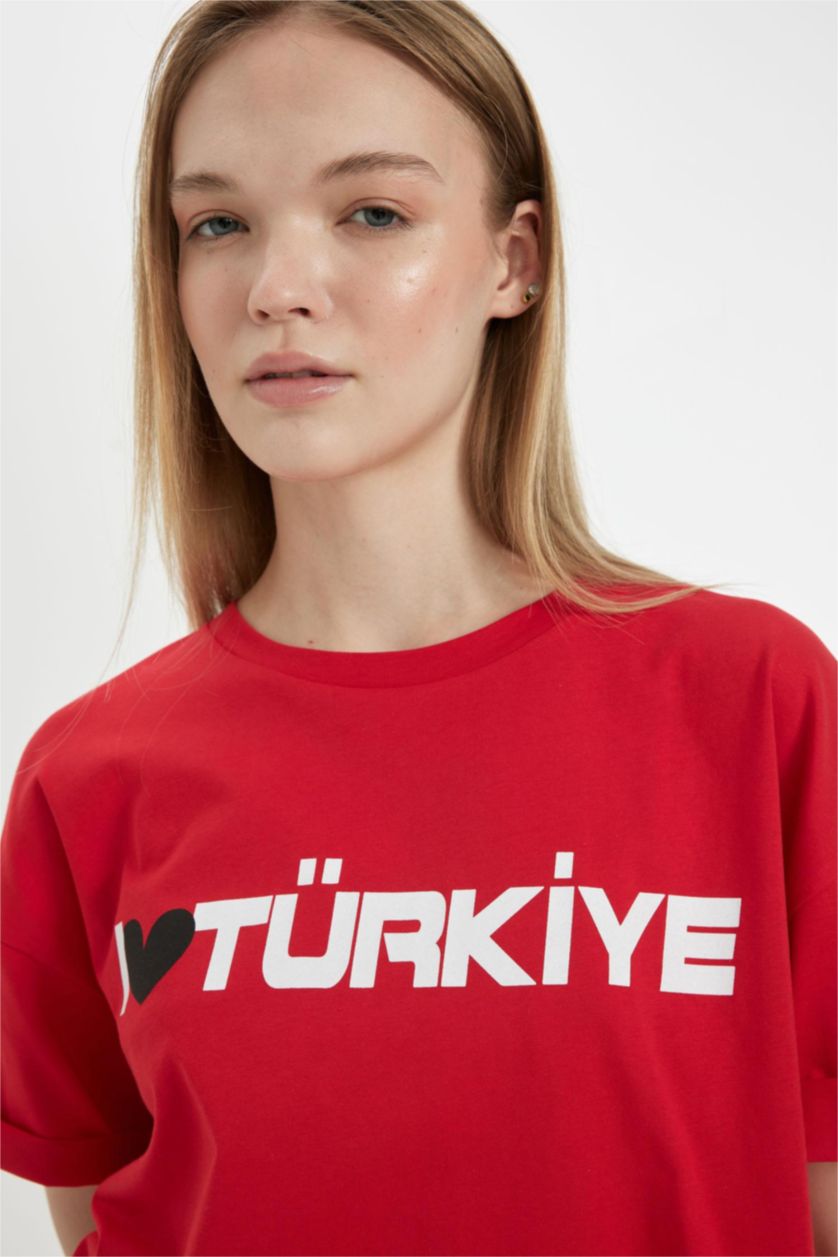 Woman Red Oversize Fit Printed Short Sleeve T-Shirt