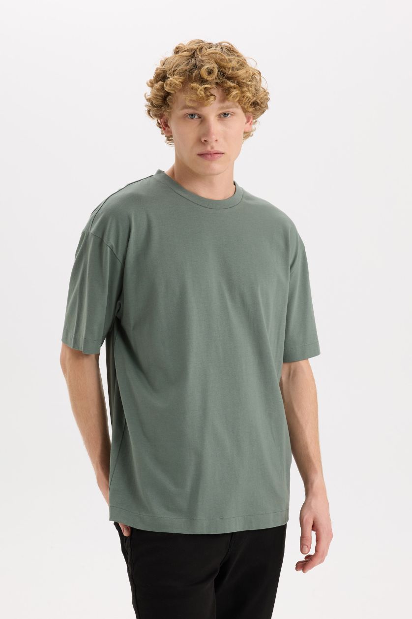MAN Green Boxy Fit Crew Neck Basic Short Sleeve T-shirt,