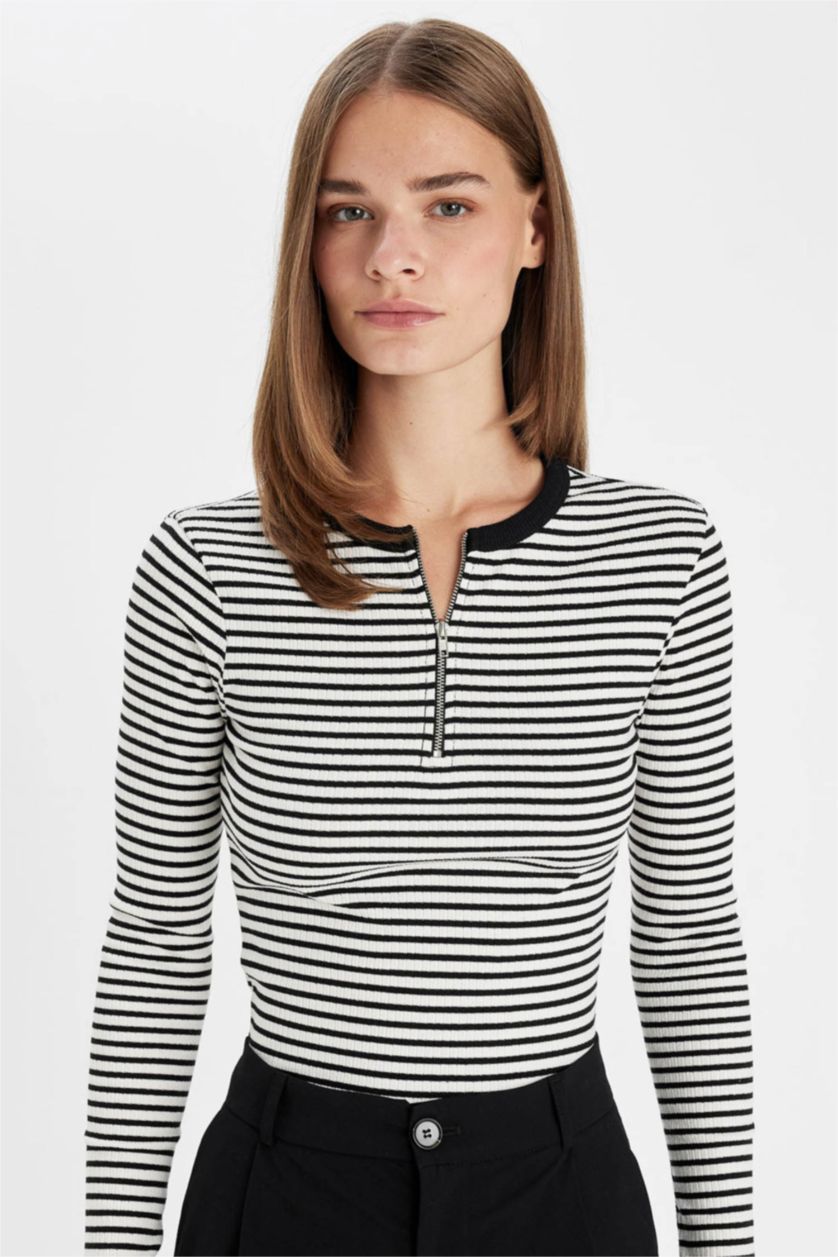 Kadın Siyah Slim Fit Dar Kesim Bisiklet Yaka Yarım Fermuarlı Çizgili Fitilli Kaşkorse Uzun Kollu Tişört