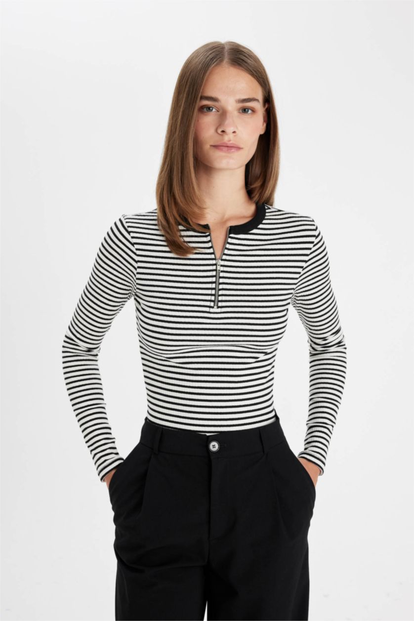 Kadın Siyah Slim Fit Dar Kesim Bisiklet Yaka Yarım Fermuarlı Çizgili Fitilli Kaşkorse Uzun Kollu Tişört