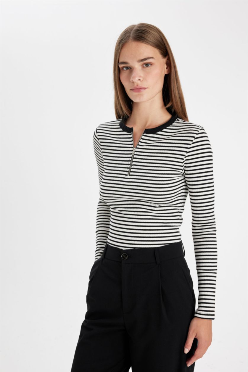 Kadın Siyah Slim Fit Dar Kesim Bisiklet Yaka Yarım Fermuarlı Çizgili Fitilli Kaşkorse Uzun Kollu Tişört