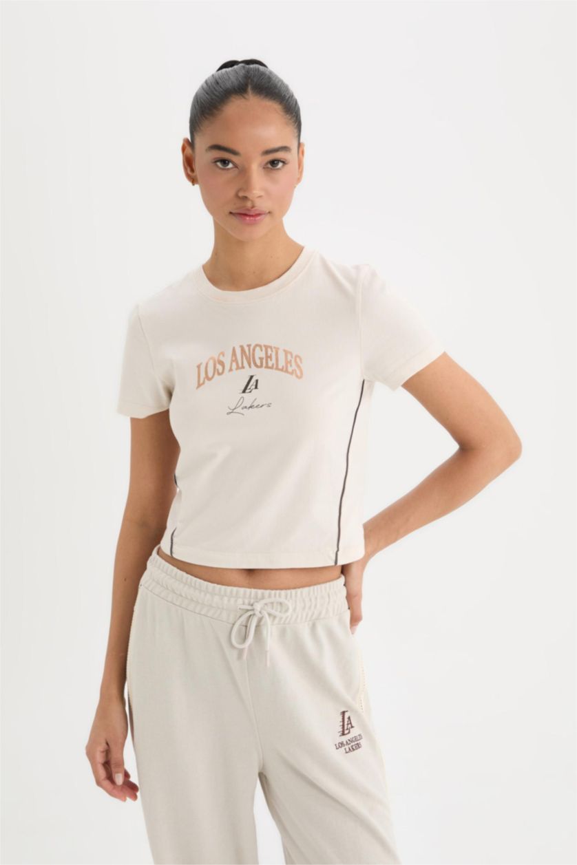 Kadın Ekru NBA Los Angeles Lakers Slim Crop Fit Bisiklet Yaka Kısa Kollu Tişört