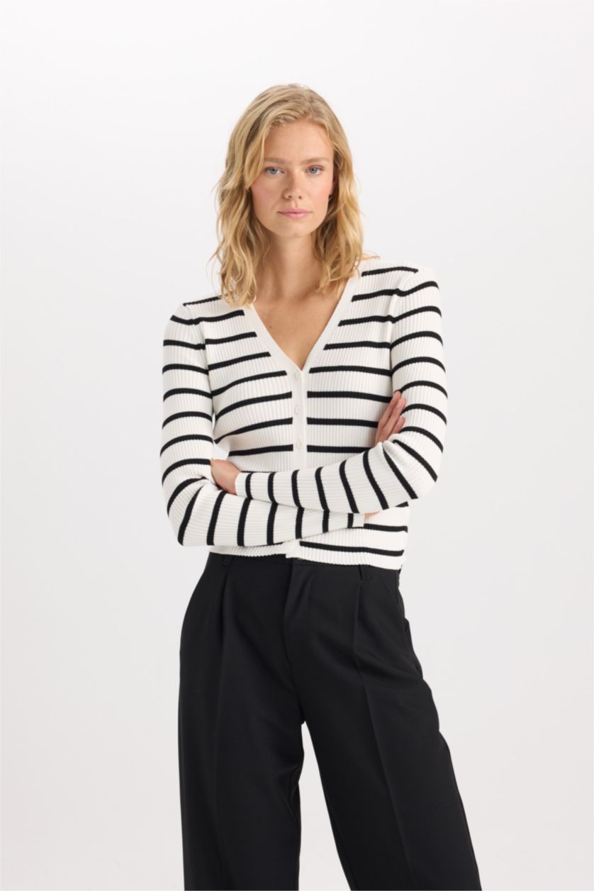 FEMME Écru Cardigan en Viscose slim rayé à coupe slim