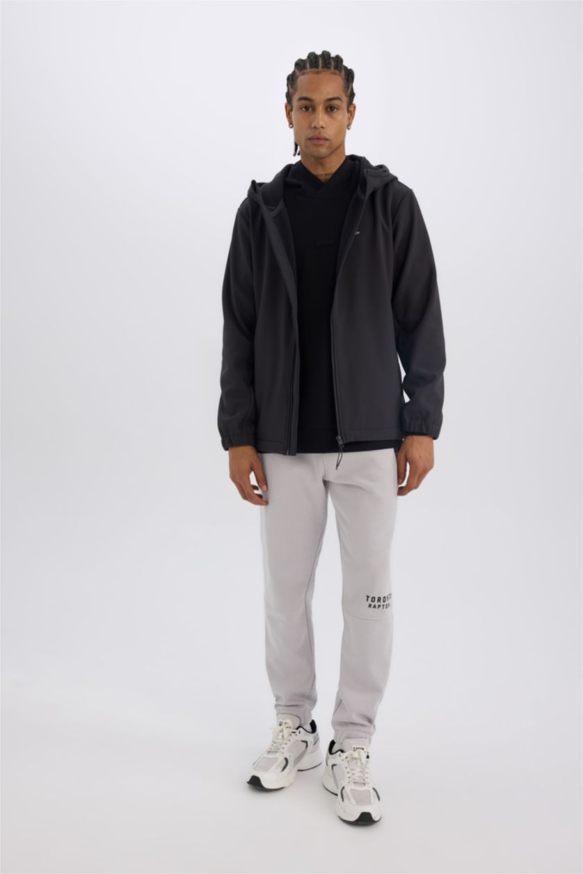Erkek Antrasit Su İtici Regular Fit Kapüşonlu İçi Polarlı Fermuarlı Softshell Yağmurluk