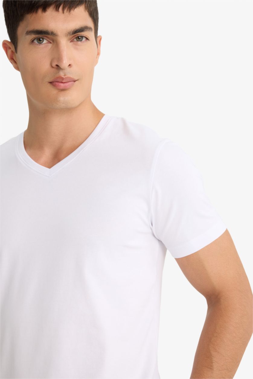 Man White Slim Fit Short Sleeve Knitted Tops