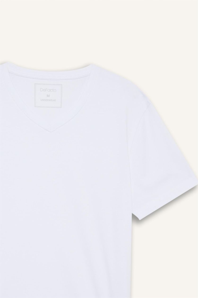 Man White Slim Fit Short Sleeve Knitted Tops