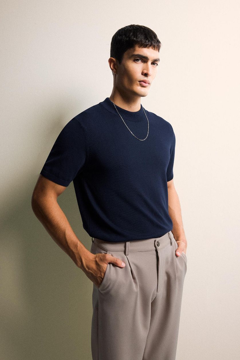 HOMME Marin T-shirt tricot à col rond et manches courtes Coupe standard