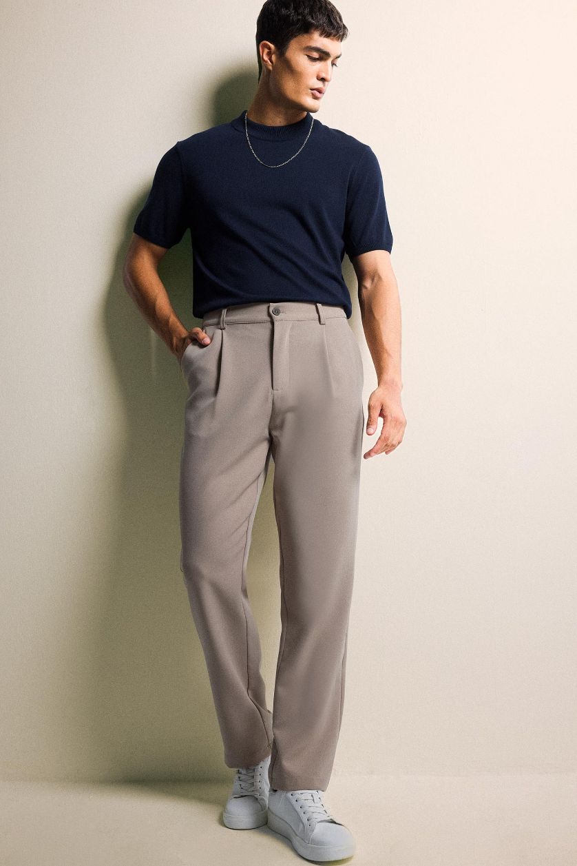 HOMME Marin T-shirt tricot à col rond et manches courtes Coupe standard