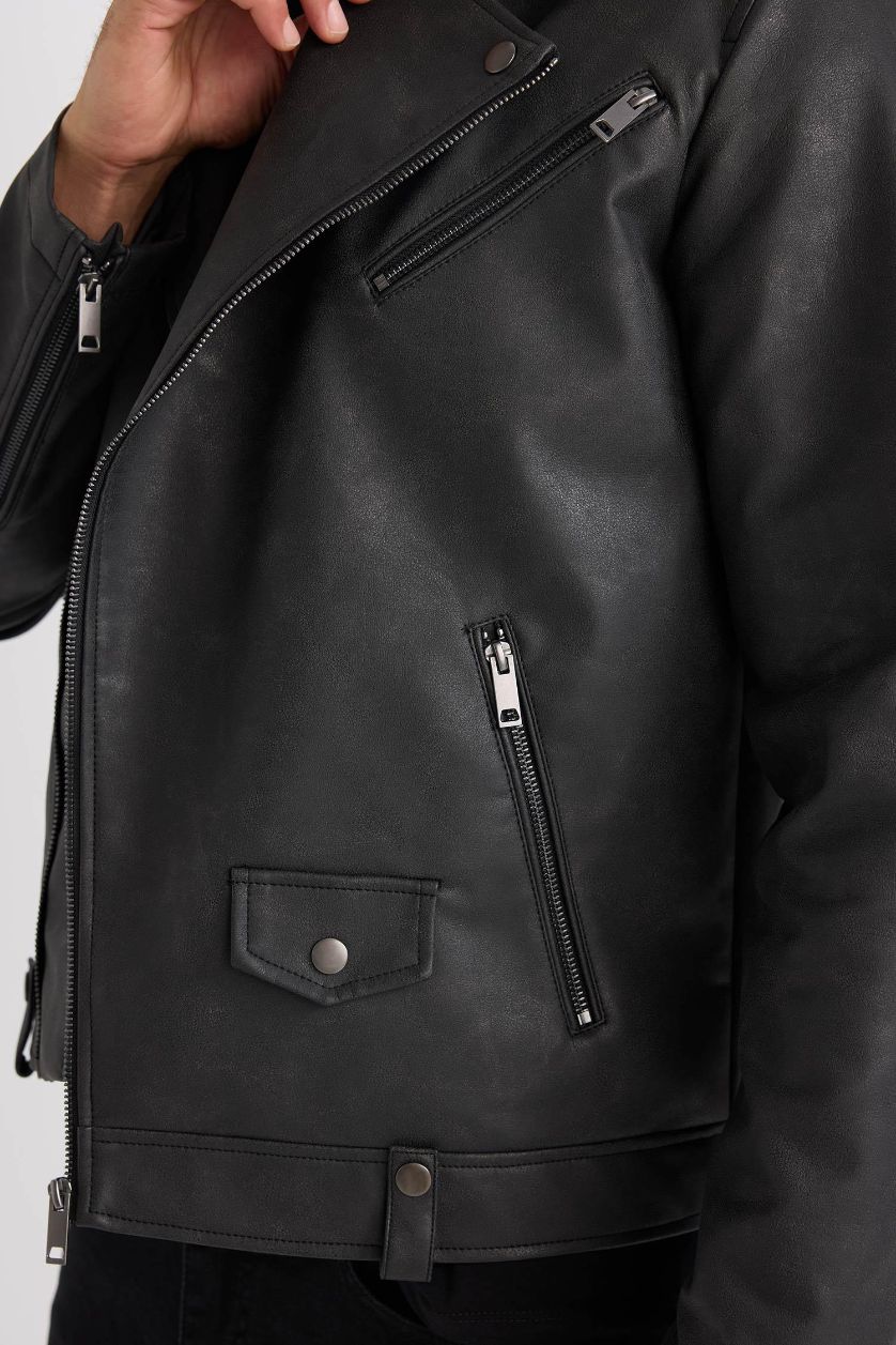 Erkek Siyah Su İtici Gömlek Yaka Fermuarlı Cepli Omuz Detaylı Suni Deri Mont