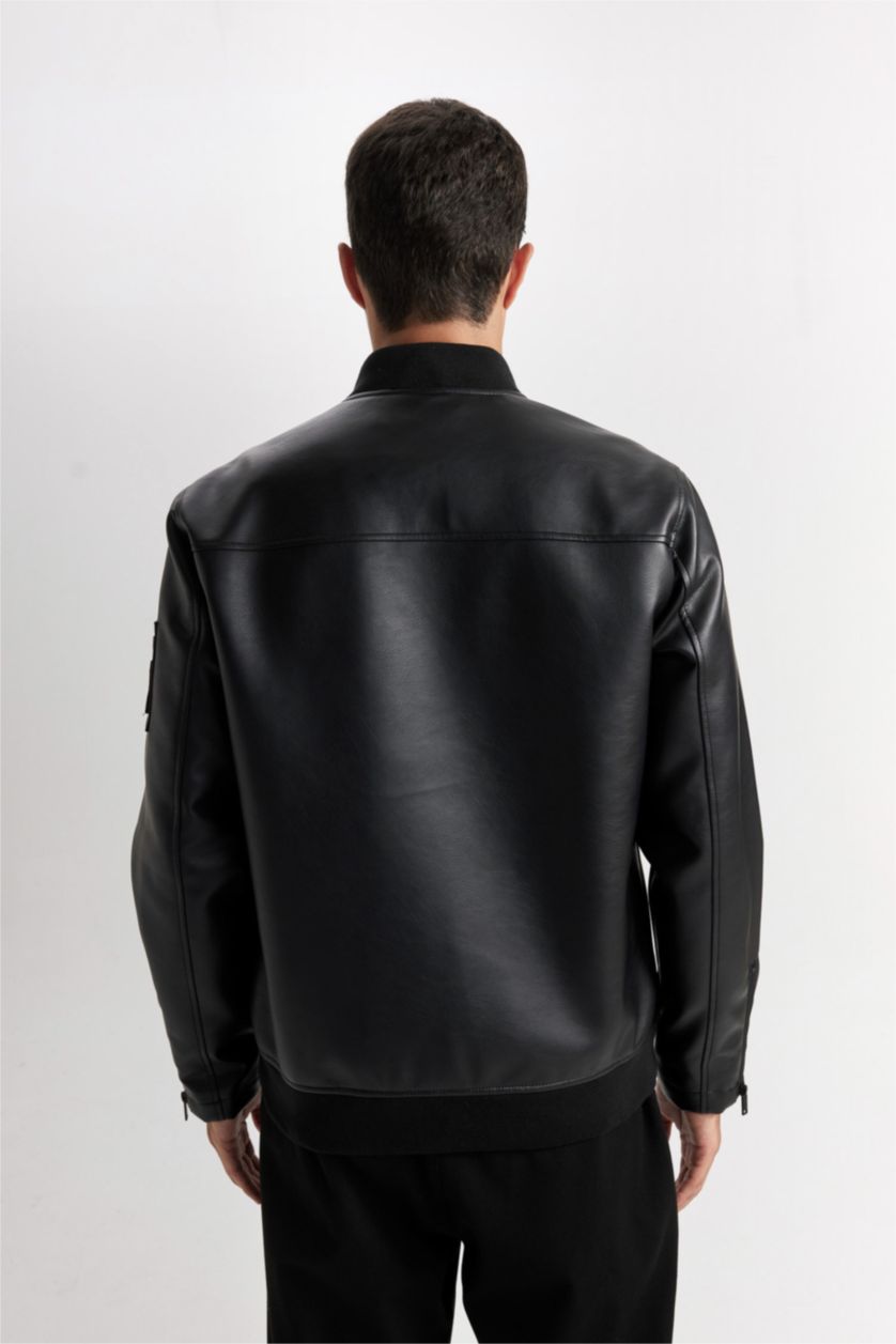 Erkek Siyah Su İtici Fermuarlı Mont