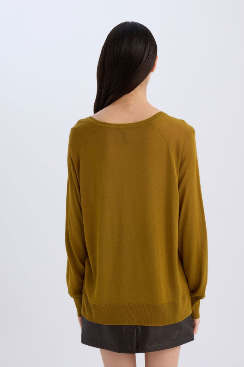 Woman Khaki Regular Fit Crew Neck Pullover