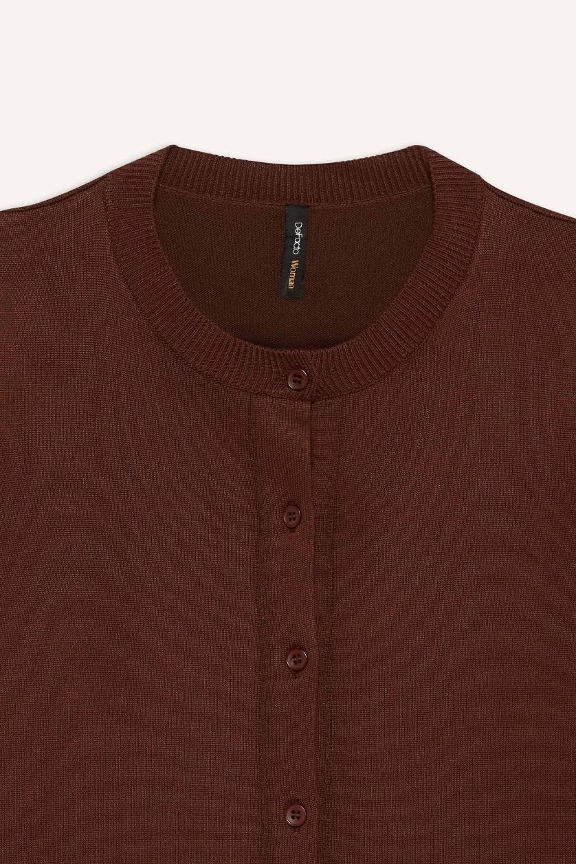 Kadın Kahve Regular Fit Bisiklet Yaka Basic Düz Düğmeli Triko Hırka