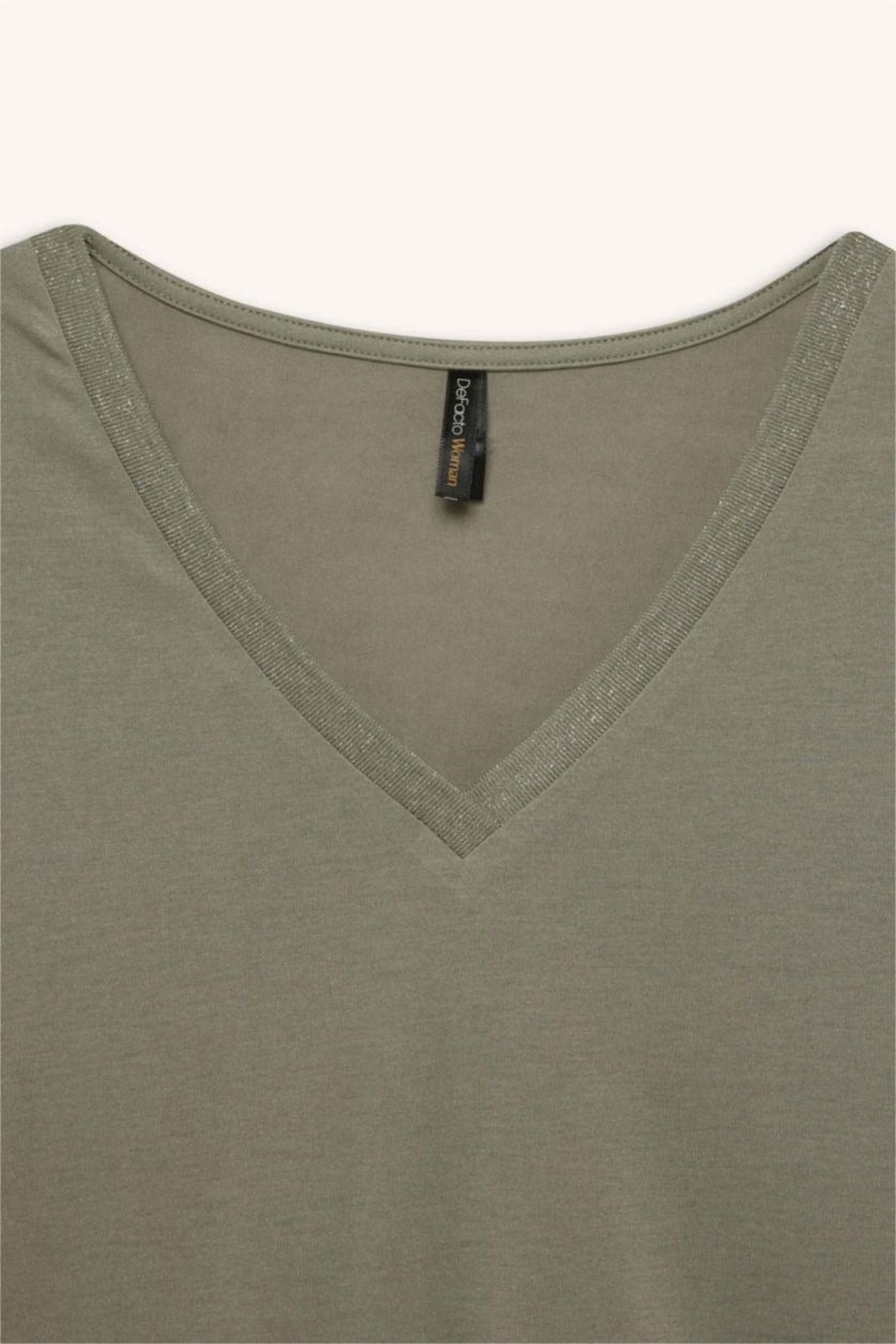 نساء كاكي فاتح تيشيرت كاجوال نص ردن قصة مريحة بياخة V