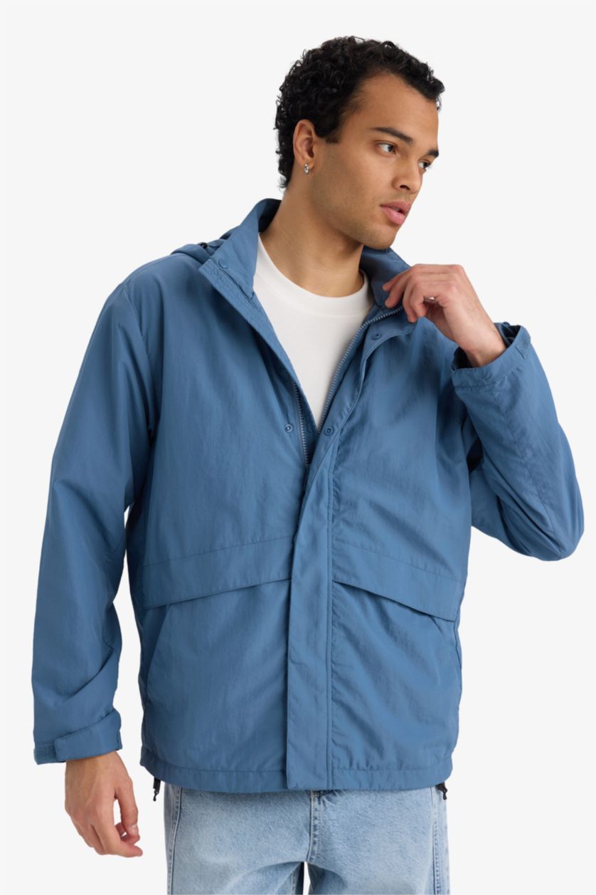 Erkek Açık İndigo Su İtici Kapüşonlu Yağmurluk