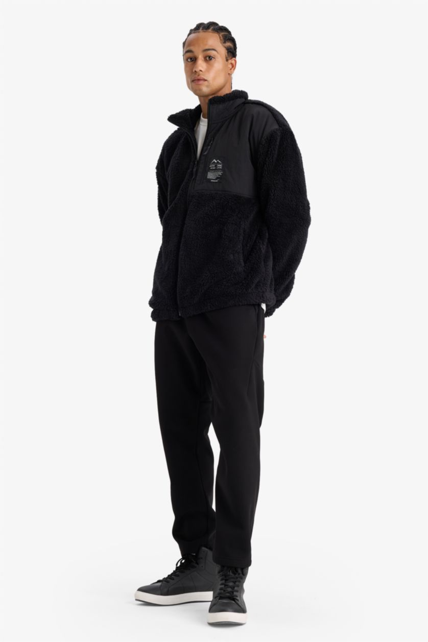 رجال أسود Standard Fit Pocketed Sports Joggers
