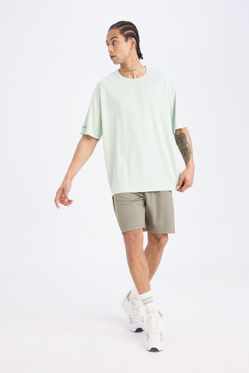 Erkek Haki Standart Fıt Sporcu Kısa Paça Şort