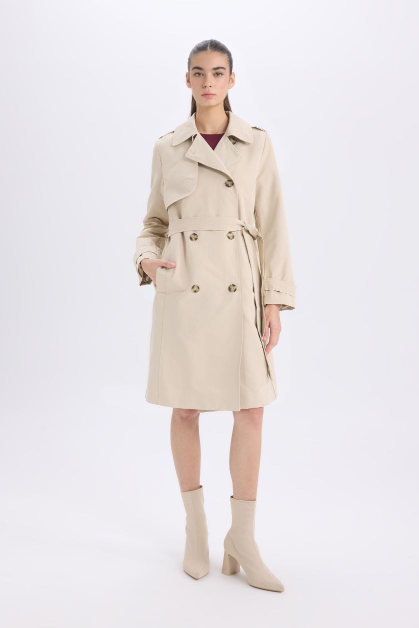 Kadın Ekru Regular Fit Smokin Yaka Kemerli Cepli Uzun Trençkot