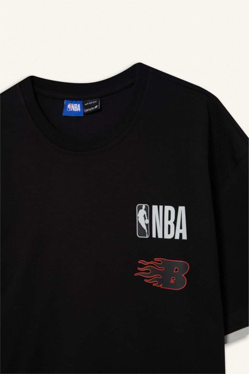 رجال أسود تيشيرت NBA اوفر سايز برقبة مستديرة من DeFactoFit