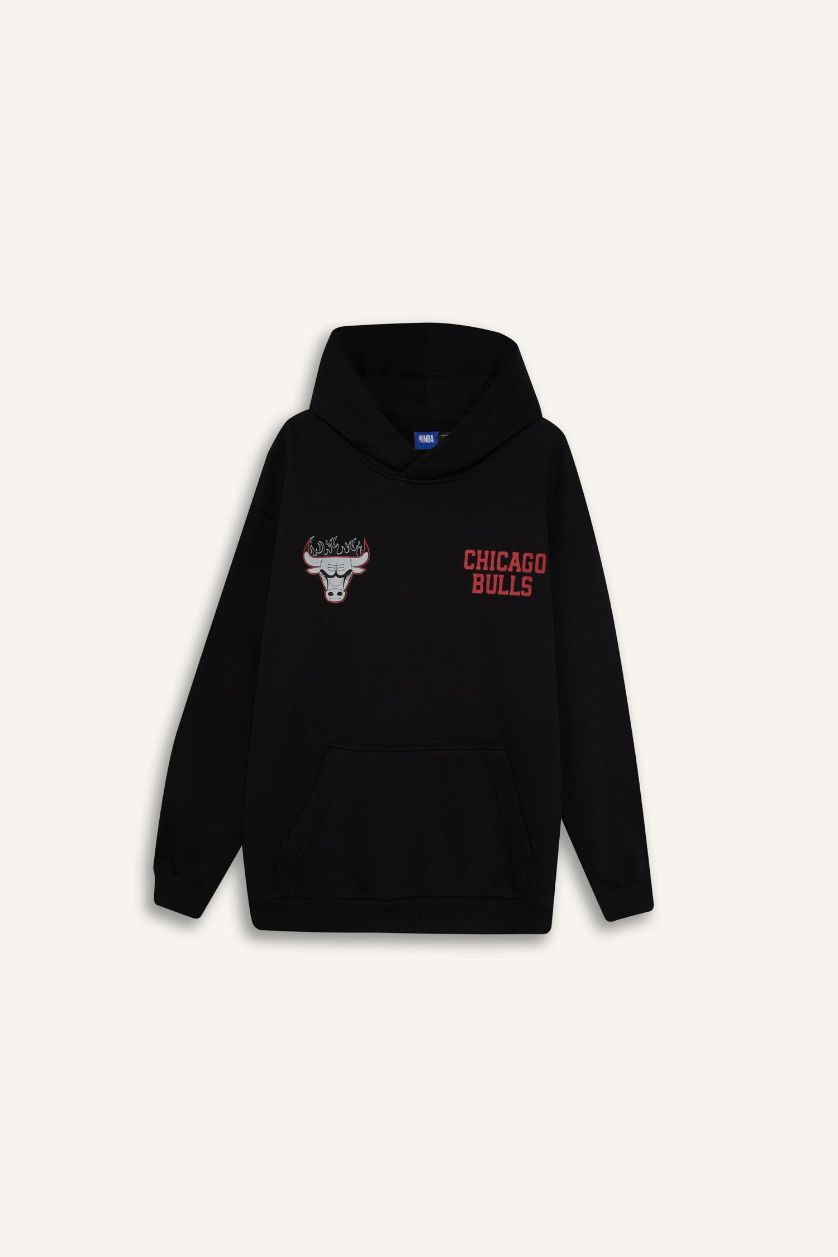 Erkek Siyah NBA Chicago Bulls Boxy Fit Kapüşonlu Sırt Baskıllı Kalın Sweatshirt