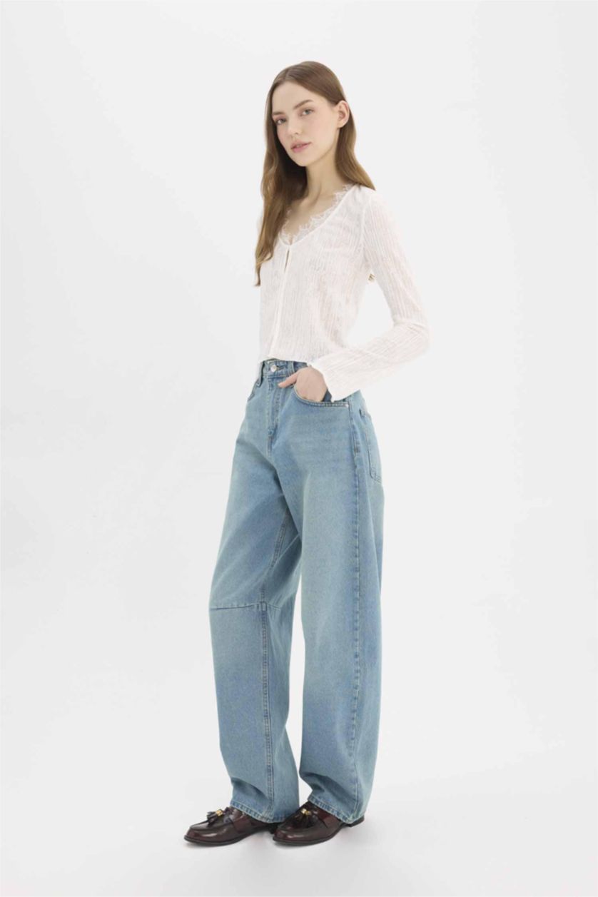 حريمي أزرق بنطلون جينز باجي فيت برجل عادية وخصر عالي