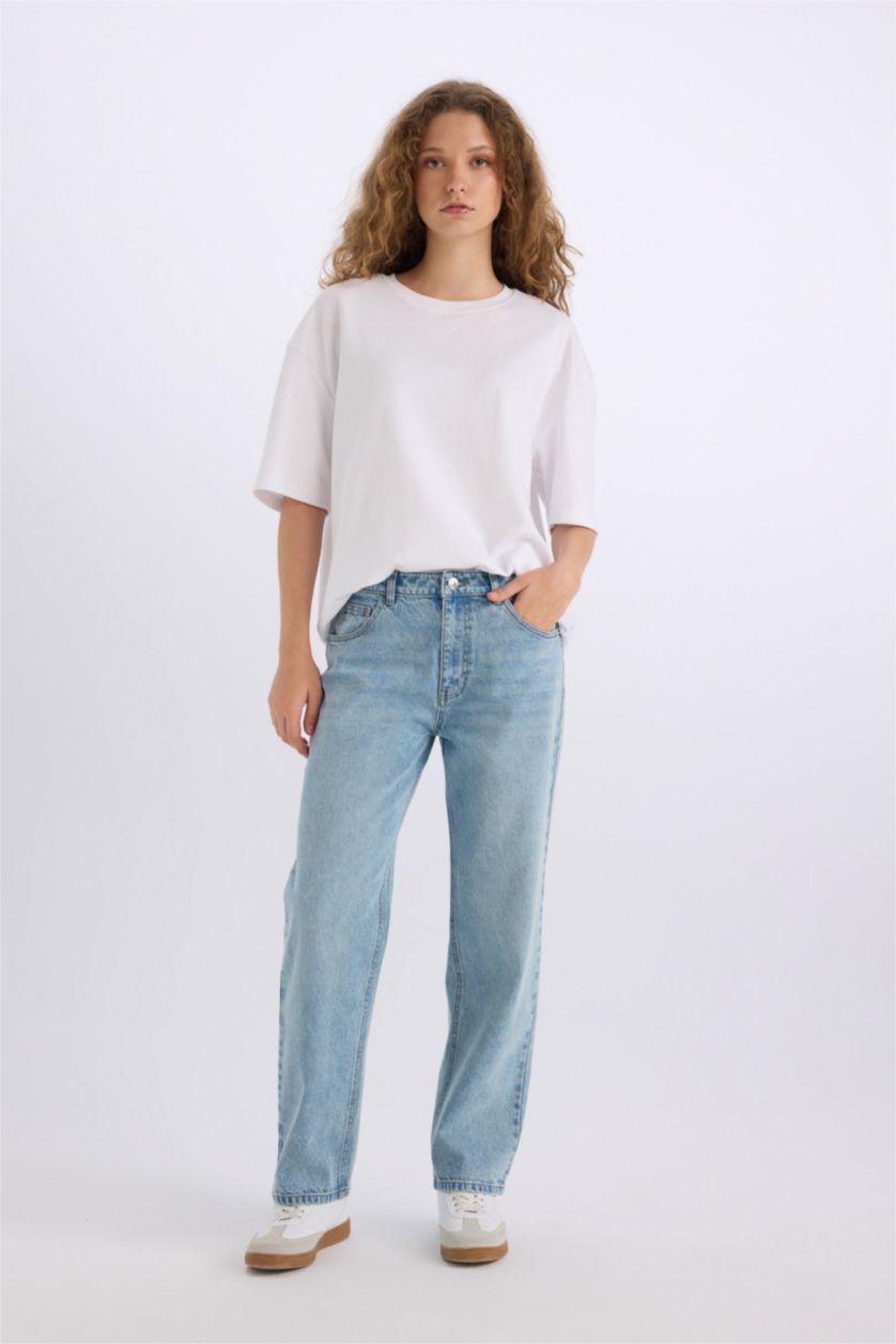 حريمي نيلي فاتح بنطلون جينز بوي فريند بخصر عالي