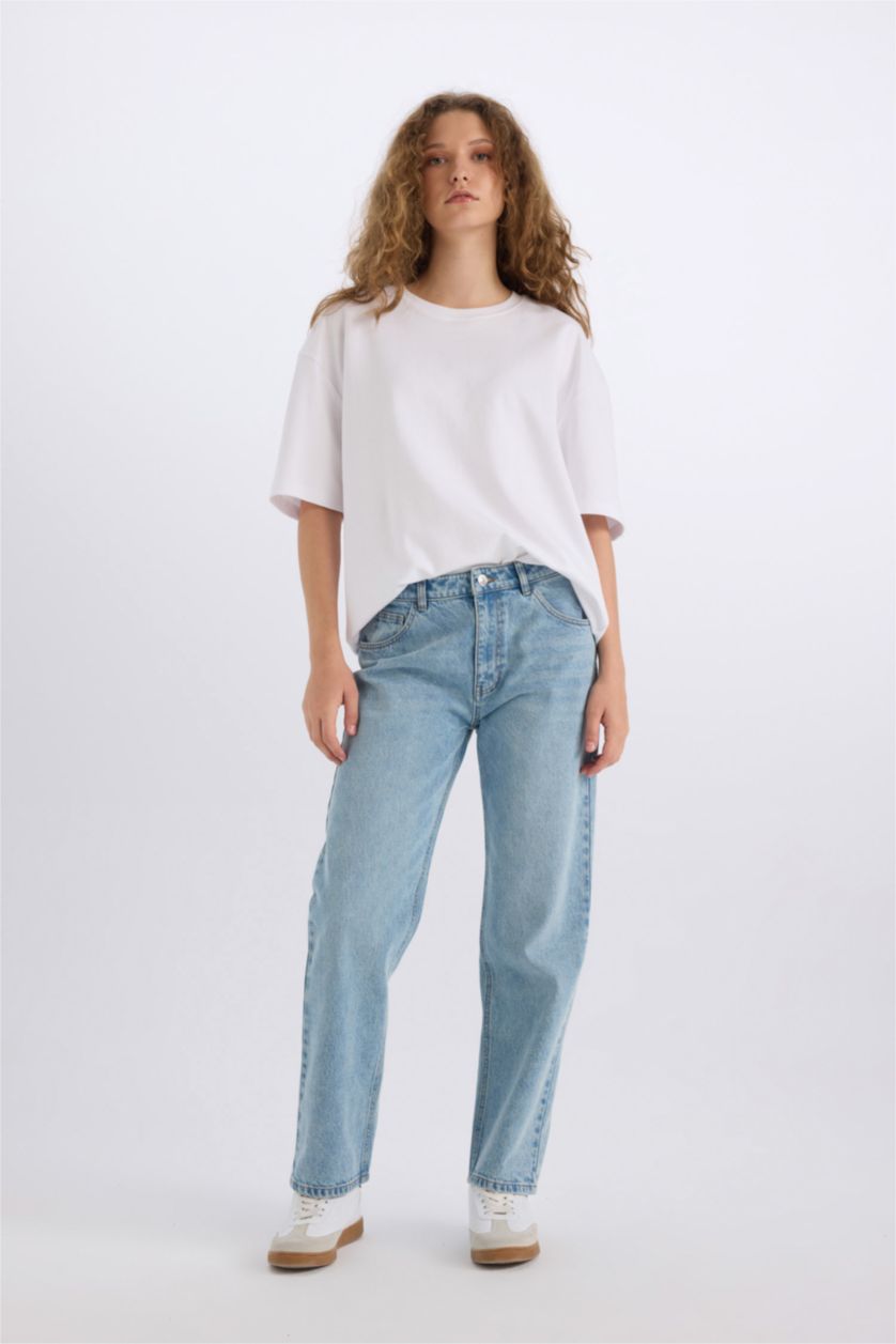 حريمي نيلي فاتح بنطلون جينز بوي فريند بخصر عالي