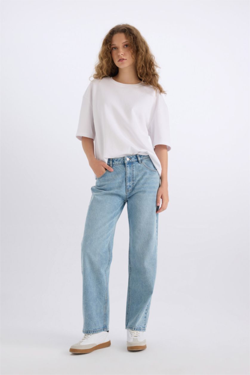 حريمي نيلي فاتح بنطلون جينز بوي فريند بخصر عالي