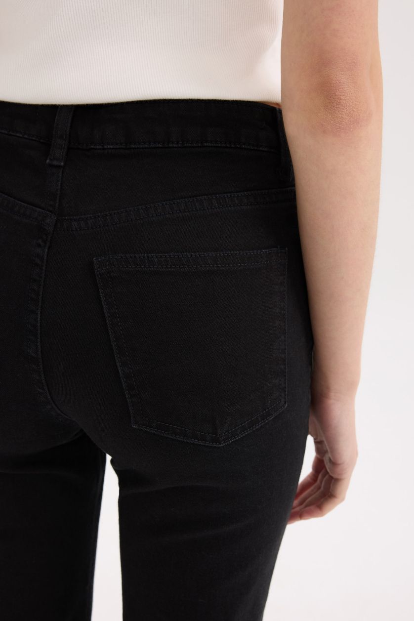 Kadın Siyah Mia Yüksek Bel Düz Paça Cepli Jean Pantolon