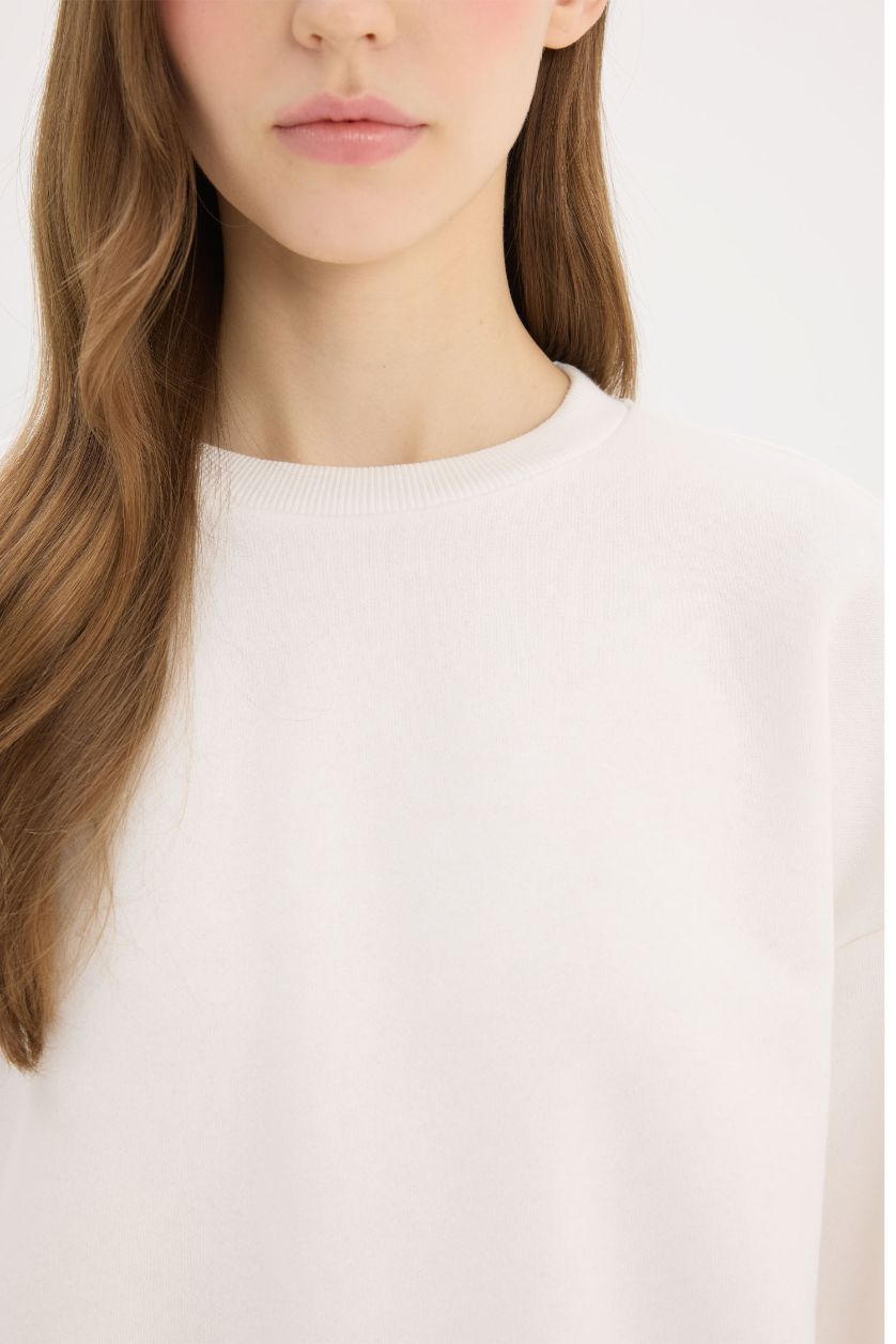 WOMAN White Regular Fit Crew Neck Thick Basic Sweatshirt