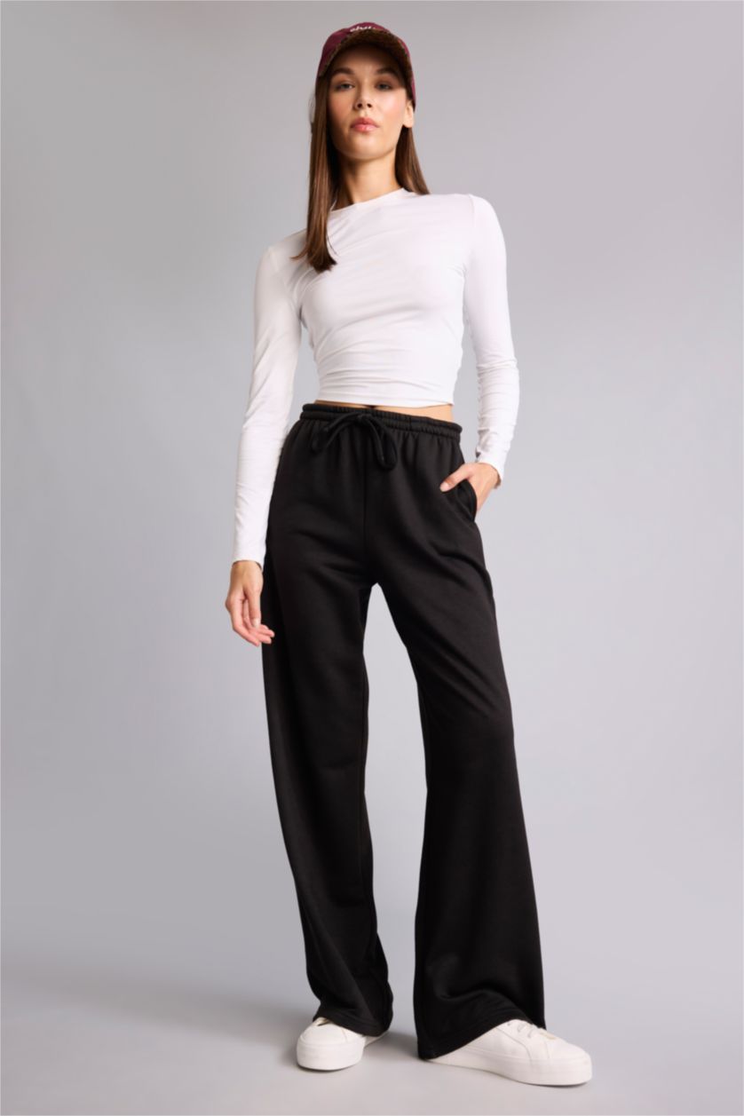 Women Black Straight Fit Trousers