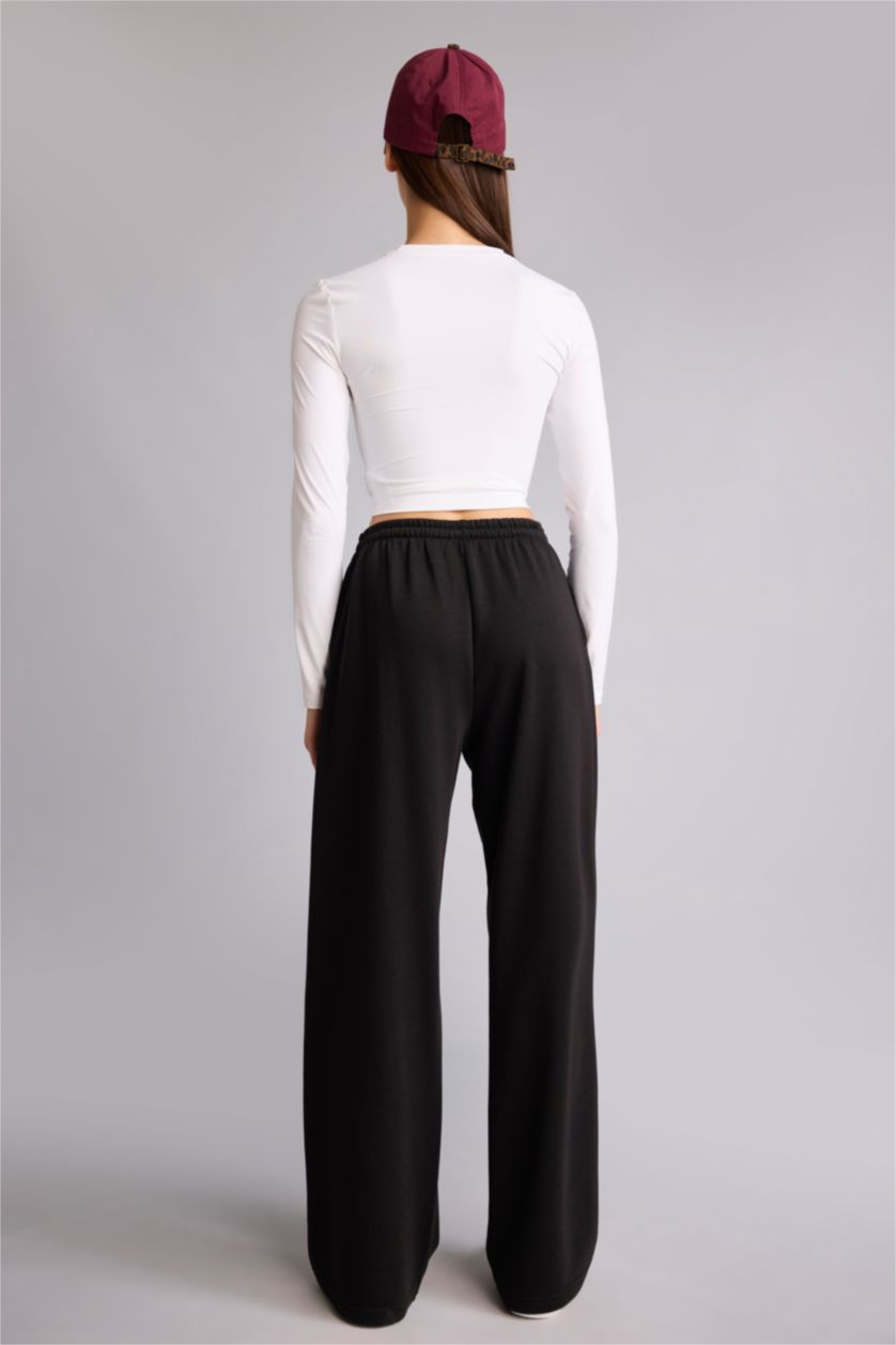 Women Black Straight Fit Trousers