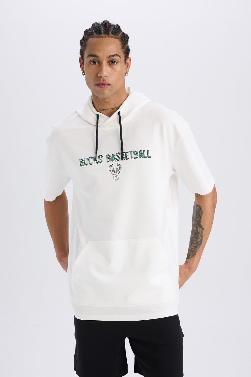 MAN Ecru DeFactoFit NBA Milwaukee Bucks Oversize Sports T-Shirt