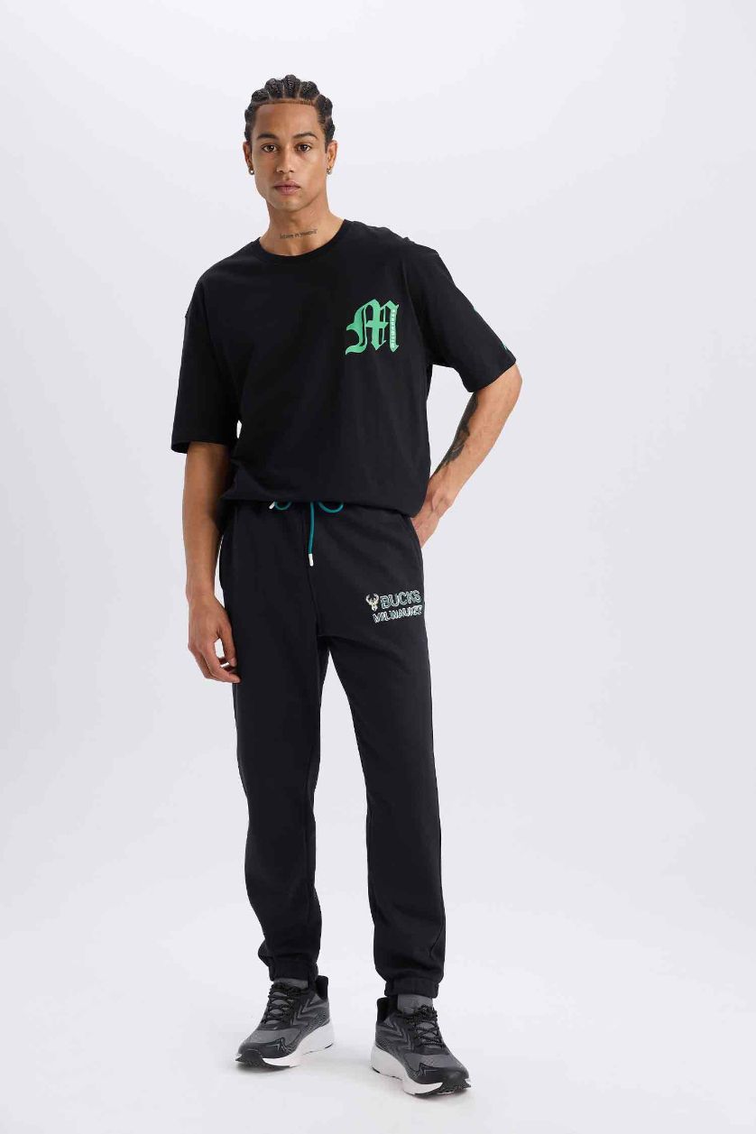 MAN Black DeFactoFit NBA Milwaukee Bucks Standard Fit Thick Sports Jogger Sweatpants