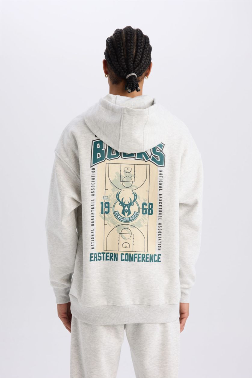 Erkek Açık Gri Melange NBA Milwaukee Bucks Oversize Geniş Kalıp Kapüşonlu Sırt Baskılı Kalın Sweatshirt
