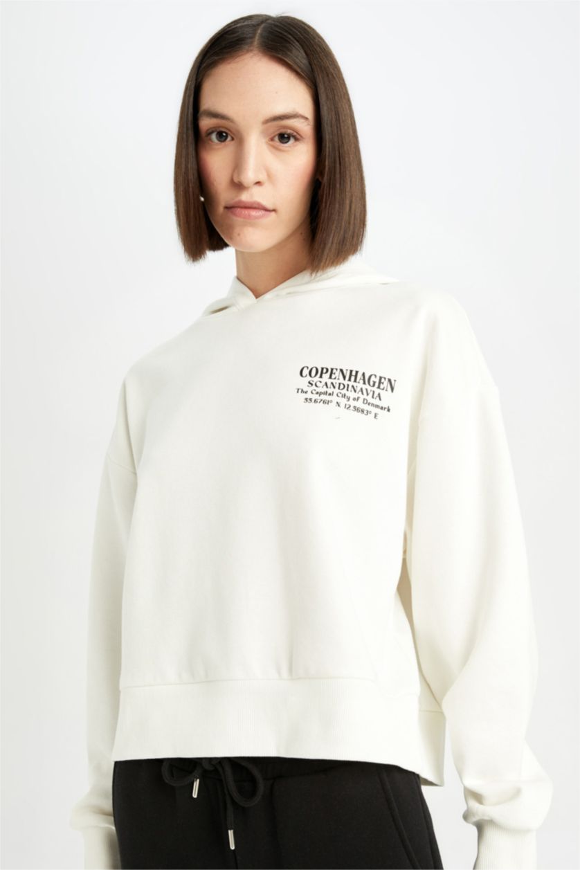 Kadın Ekru Boxy Fit Kapüşonlu Baskılı Sweatshirt