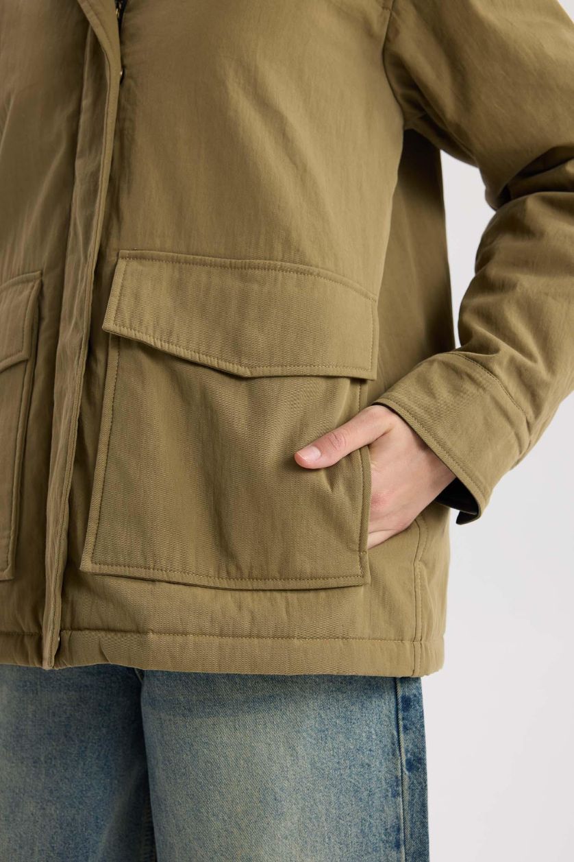 Kadın Açık Haki Polo Yaka Mont Fermuar Çıtçıtlı Cepli Mevsimlik Pamuklu