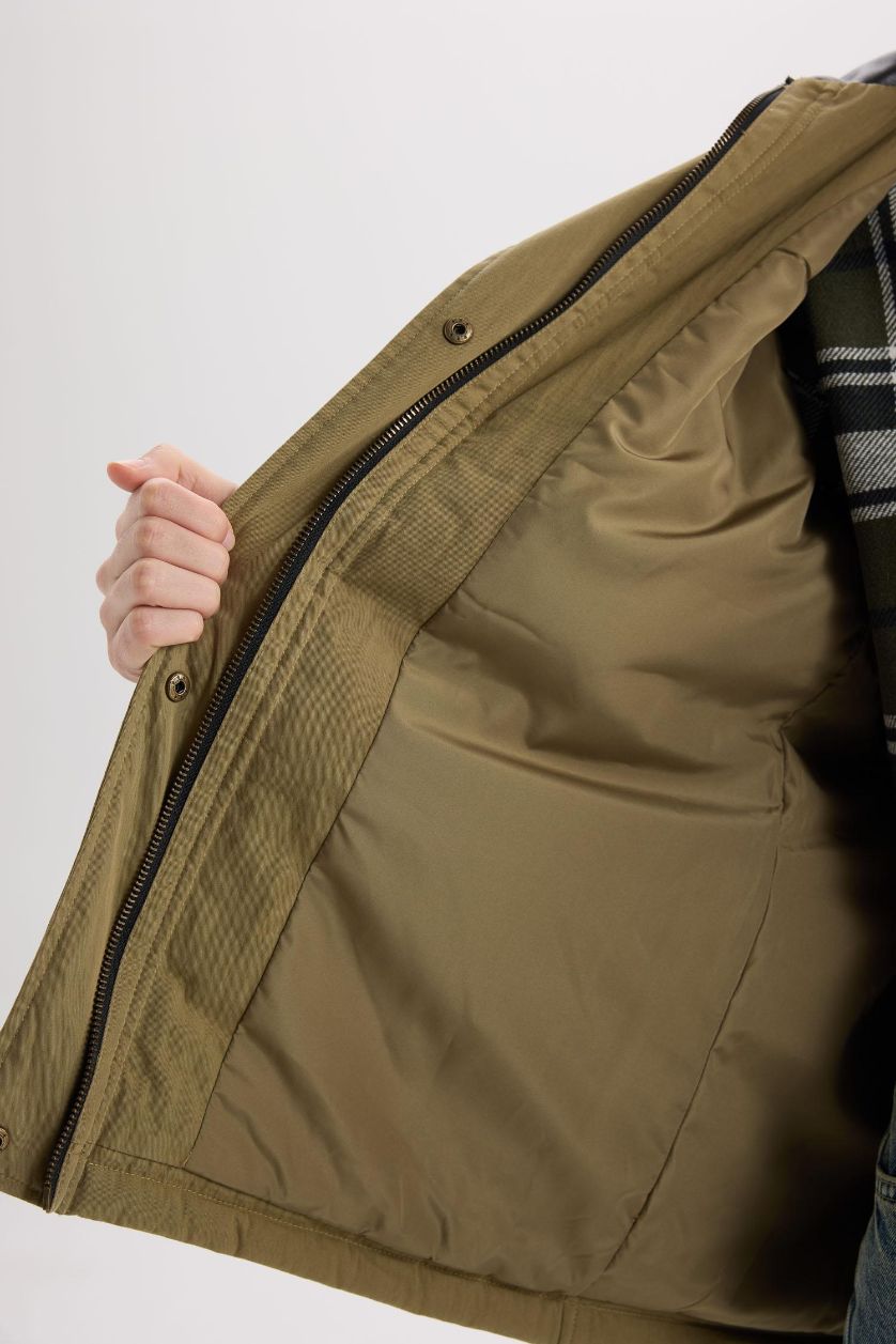 Kadın Açık Haki Polo Yaka Mont Fermuar Çıtçıtlı Cepli Mevsimlik Pamuklu