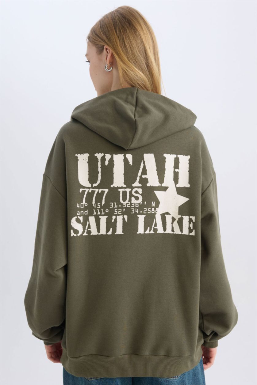 FEMME Kaki Sweat à capuche oversize avec un imprimé dans le dos