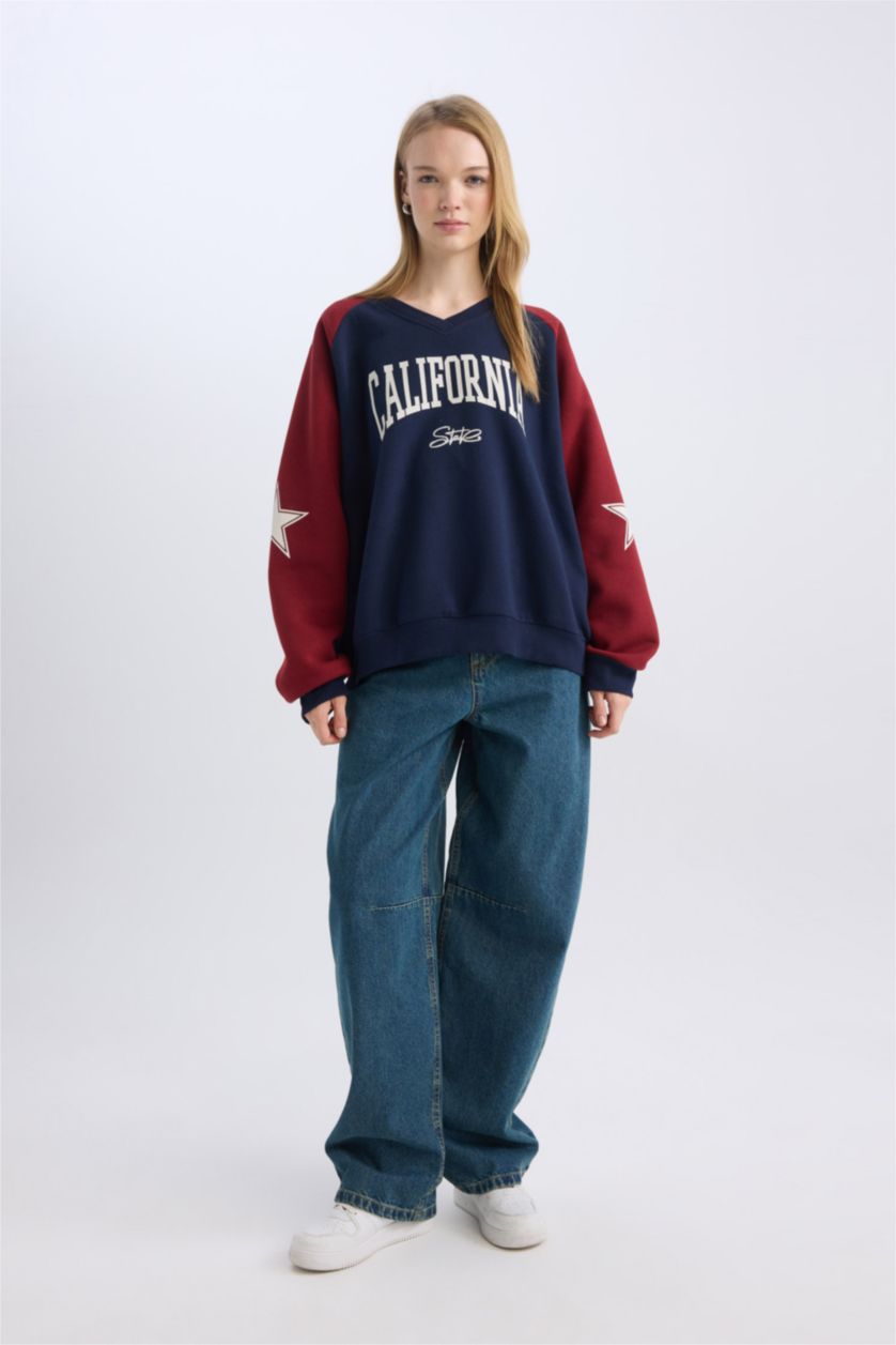 Kadın Lacivert Oversize Geniş Kalıp V Yaka Renk Bloklu Baskılı Kalın Sweatshirt