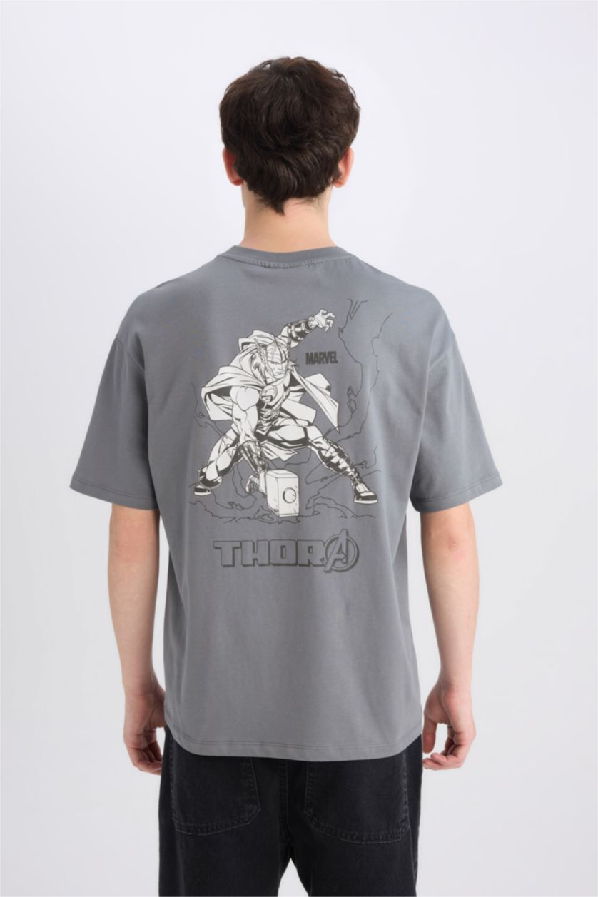 Erkek Gri %100 Pamuk Marvel Boxy Fit Bisiklet Yaka Sırt Baskılı Kısa Kollu Tişört