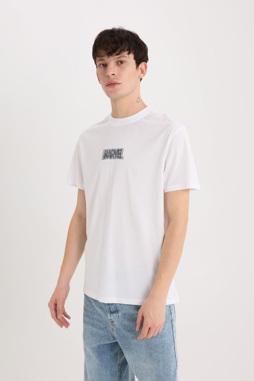 Erkek Beyaz %100 Pamuk Marvel Logo Only Regular Fit Bisiklet Yaka Kısa Kollu Tişört