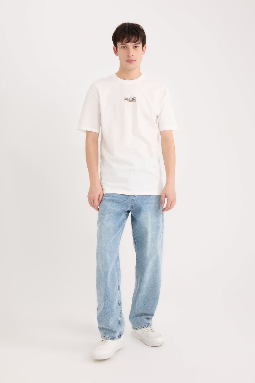 Erkek Ekru %100 Pamuk Batman 85 Boxy Fit Bisiklet Yaka Sırt Baskılı Kısa Kollu Tişört