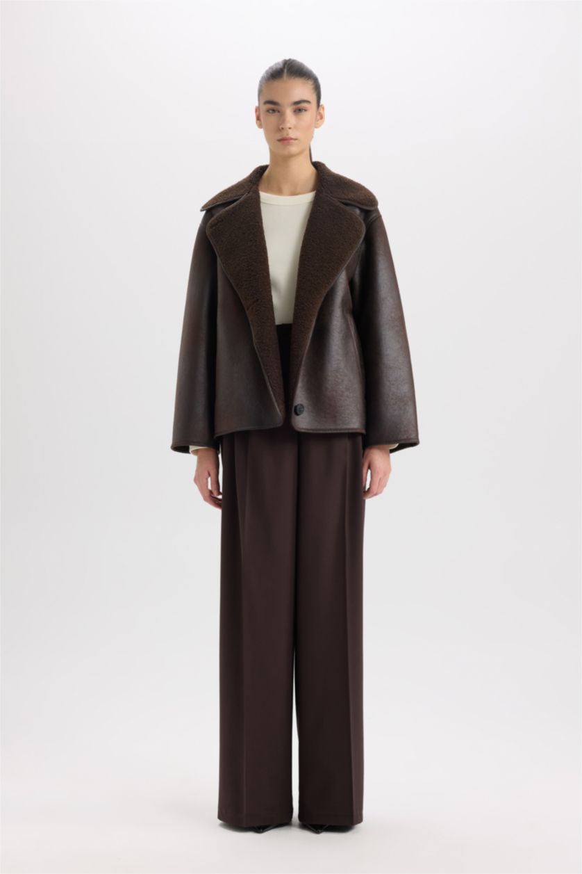 Kadın Koyu Kahve Polo Yaka Pelüş Düğmeli Cepli Astarlı Mevsimlik Suni Deri Ceket Mont