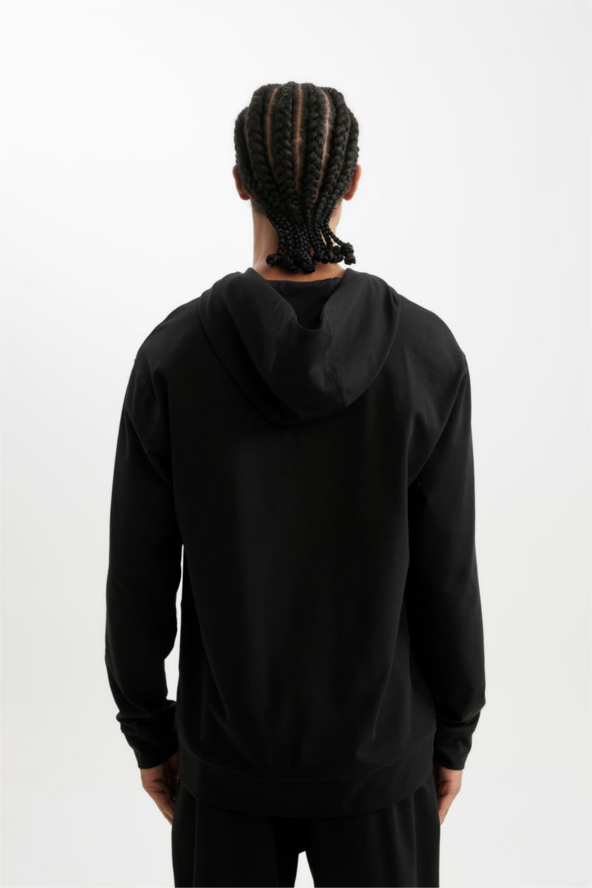 Erkek Siyah Standart Fıt Kapüşonlu Baskılı Sporcu Sweatshirt