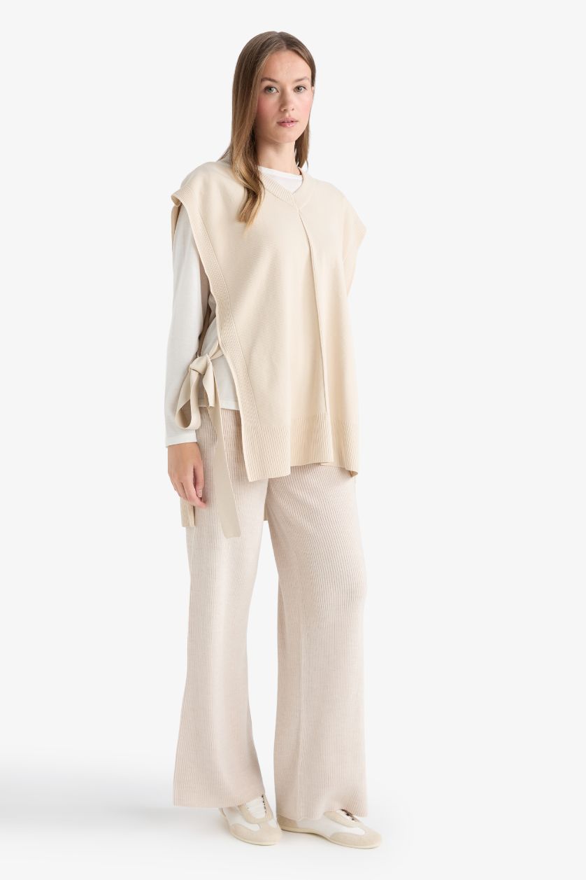 Kadın Açık Bej Melanj Regular Fit Basic Düz Beli Lastikli Düz Paça Triko Pantolon