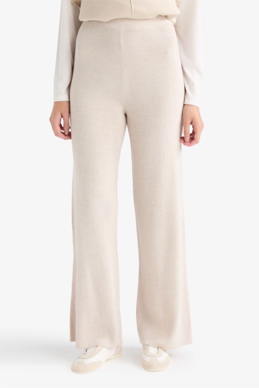 Kadın Açık Bej Melanj Regular Fit Basic Düz Beli Lastikli Düz Paça Triko Pantolon