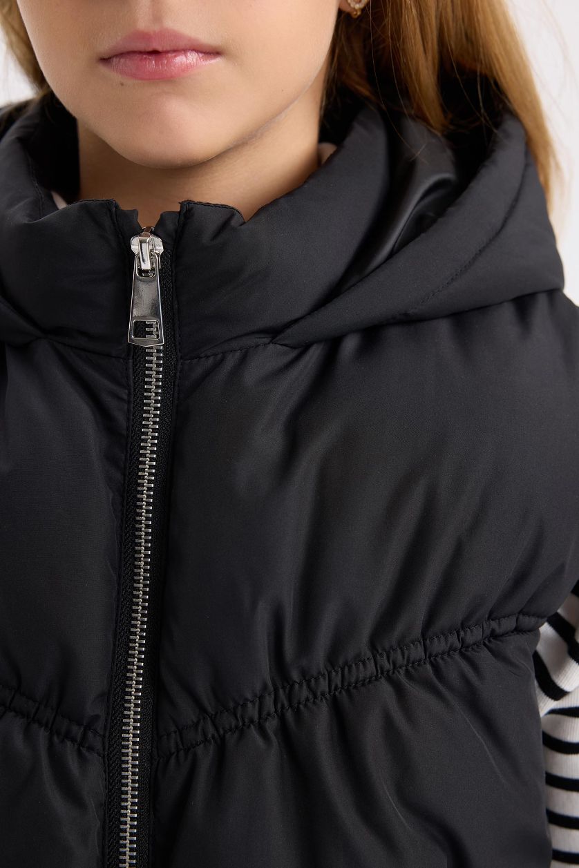 Kız Çocuk - Genç Kız Siyah Su Geçirmez Kapüşonlu Fermuarlı Şişme Yelek Kız Çocuk