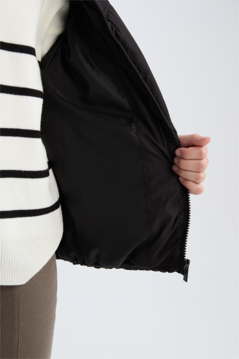 Kız Çocuk - Genç Kız Siyah Su Geçirmez Kapüşonlu Fermuarlı Cepli Şişme Mont Kız Çocuk