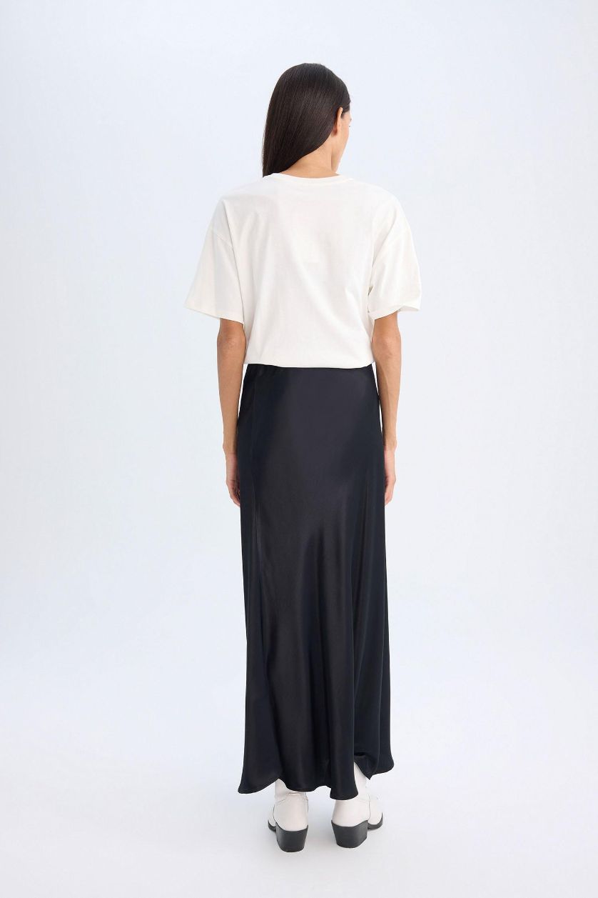 Kadın Siyah A Kesim Maxi Etek
